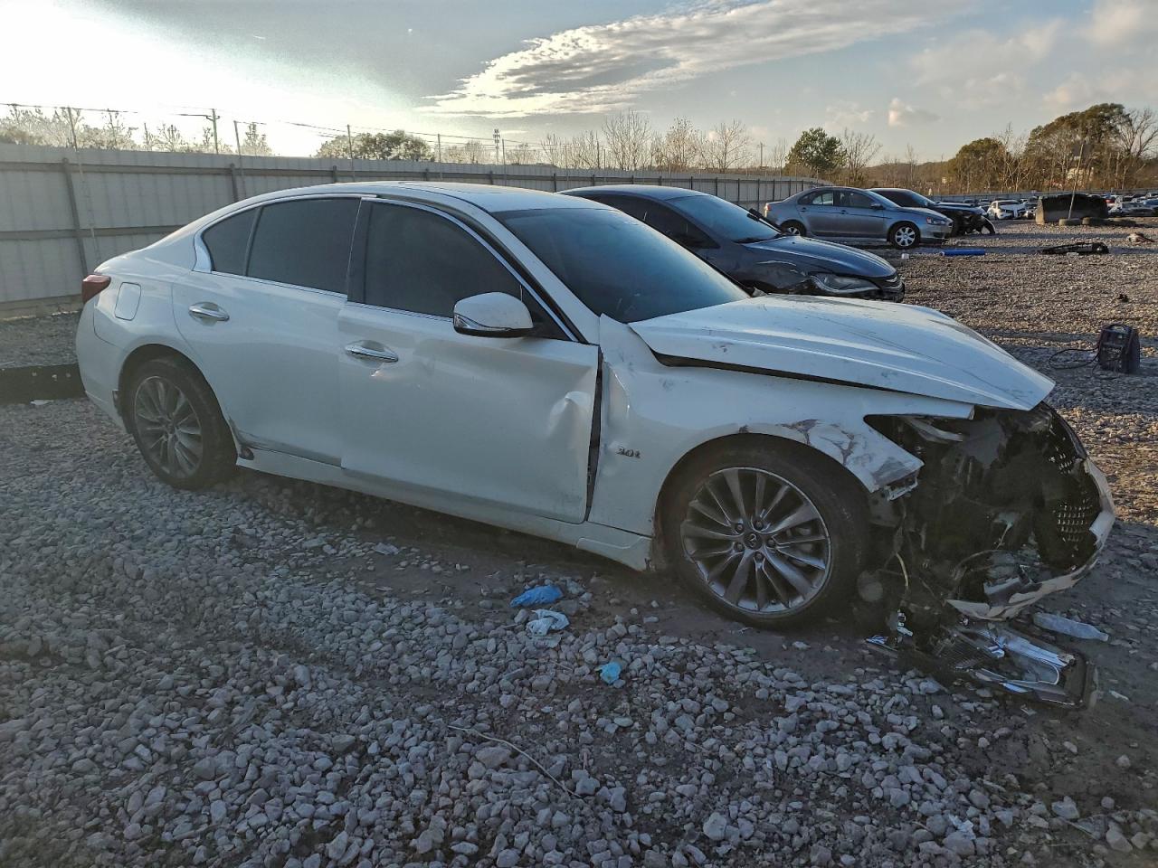2018 INFINITI Q50 LUXE photo 4