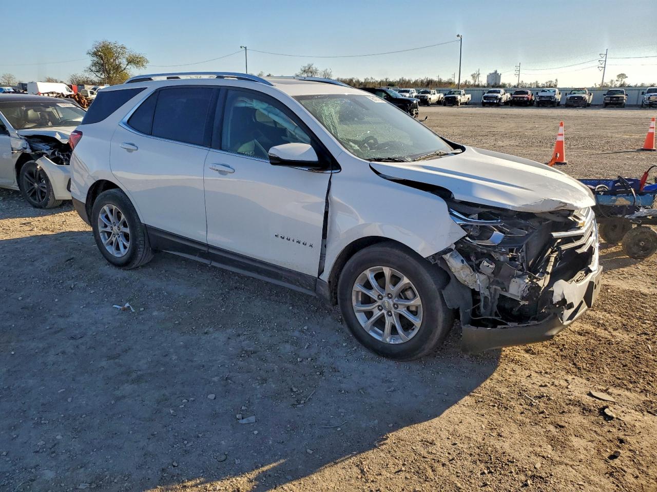 2018 CHEVROLET EQUINOX LT photo 4
