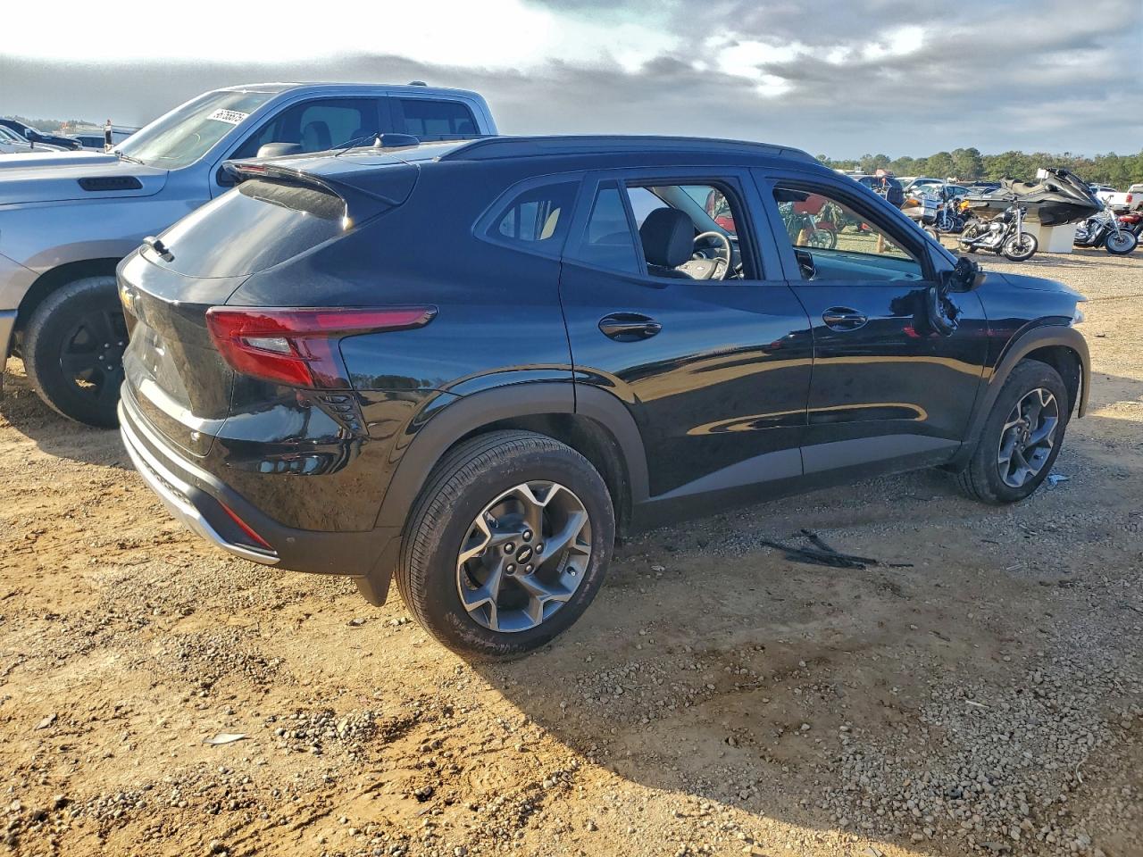 2025 CHEVROLET TRAX 1LT photo 5