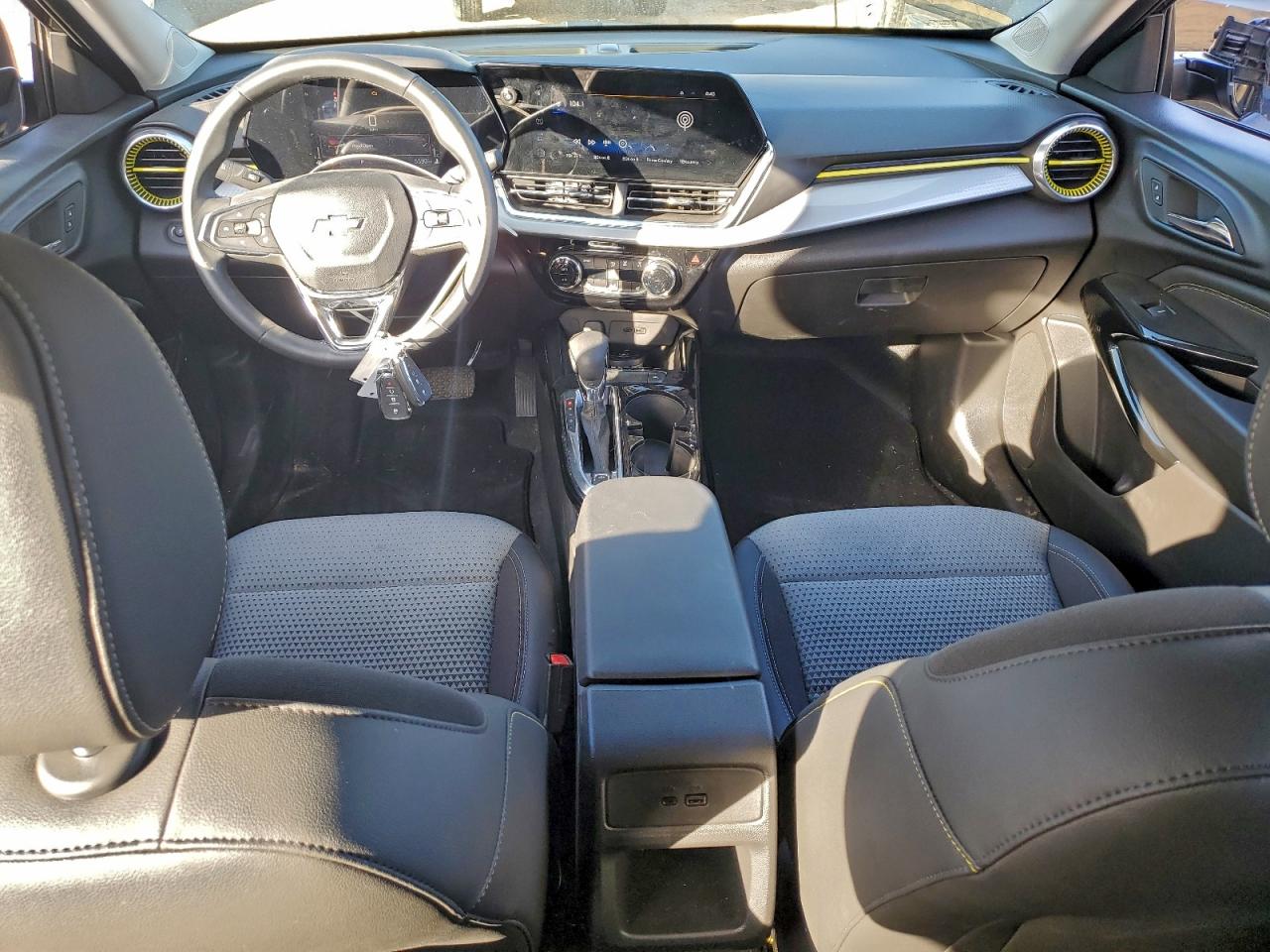 2025 CHEVROLET TRAX 1LT photo 15