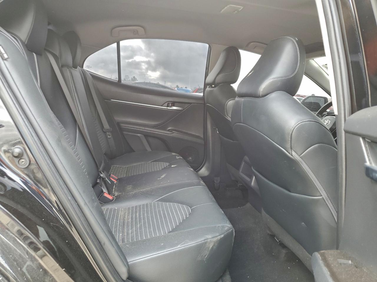 2022 TOYOTA CAMRY SE photo 10