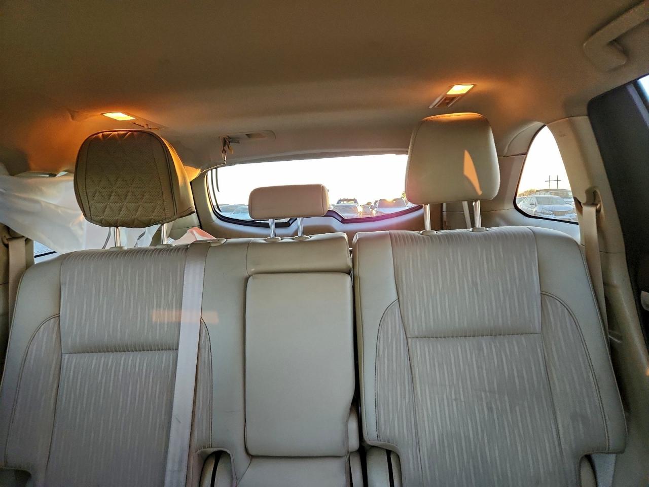 2019 TOYOTA HIGHLANDER LE photo 10