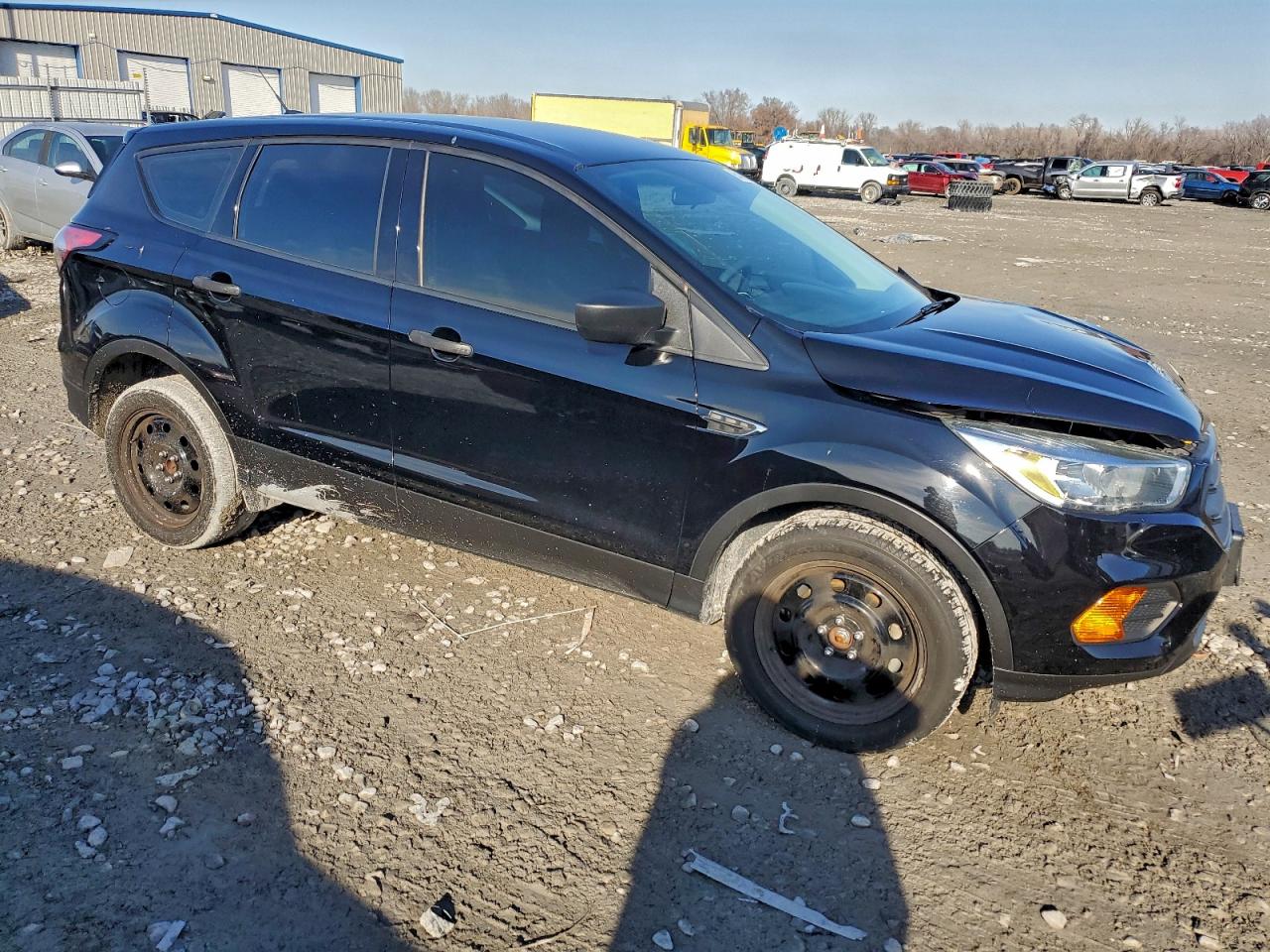 2017 FORD ESCAPE S photo 4
