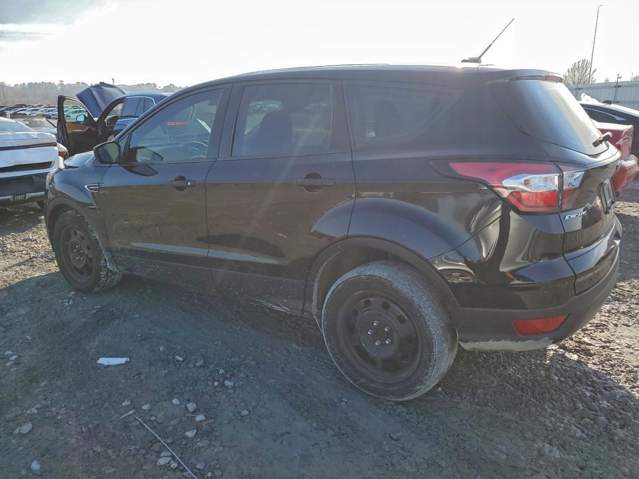 2017 FORD ESCAPE S photo 2