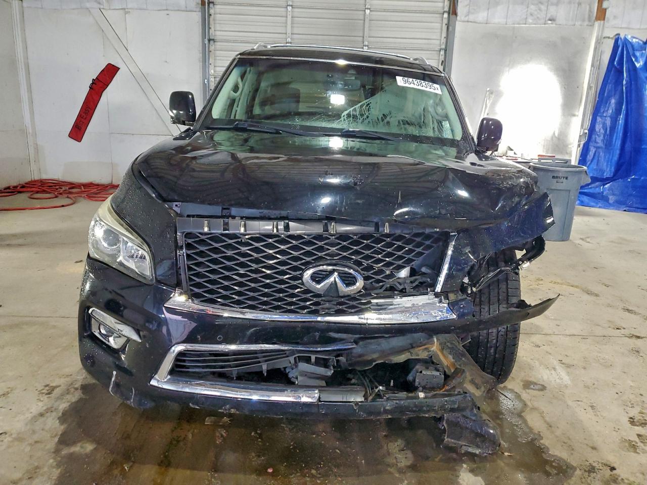 2017 INFINITI QX80 BASE photo 9