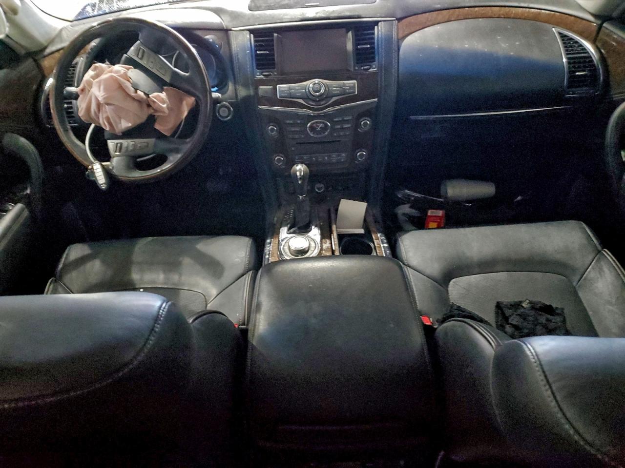 2017 INFINITI QX80 BASE photo 15
