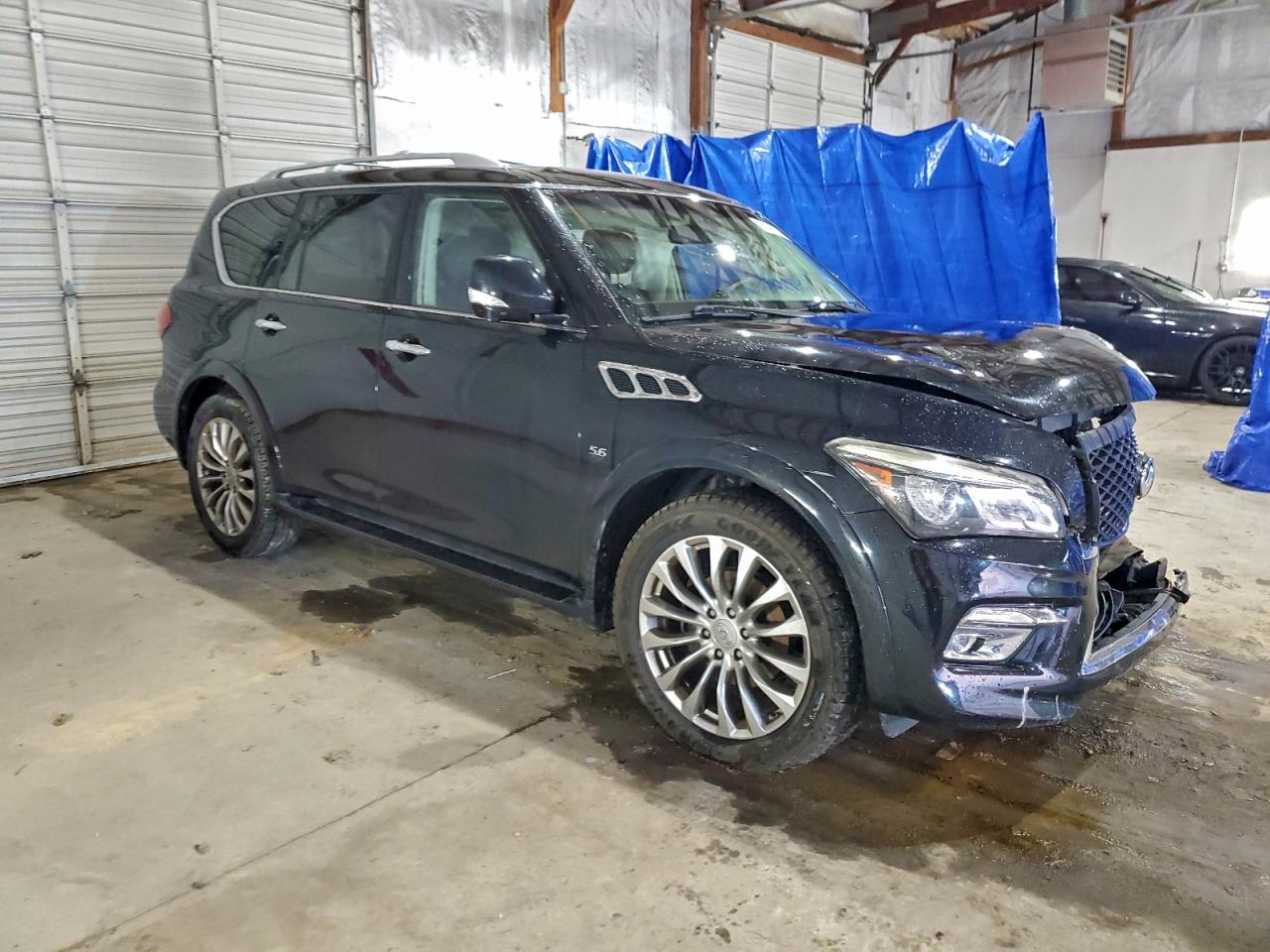 2017 INFINITI QX80 BASE photo 7