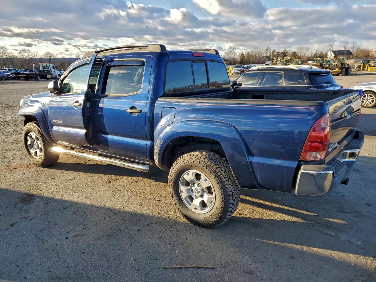 2007 TOYOTA TACOMA DOUBLE CAB photo 2