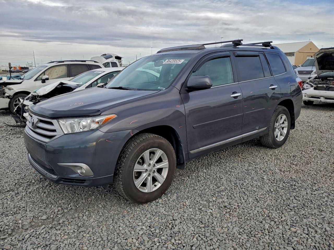 2013 TOYOTA HIGHLANDER
