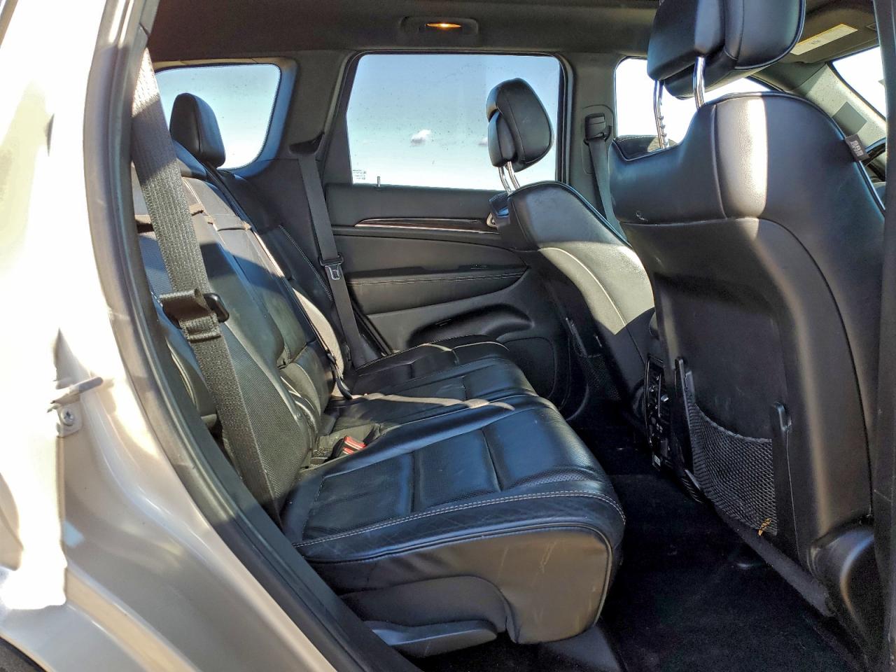 2014 JEEP GRAND CHEROKEE OVERLAND photo 11