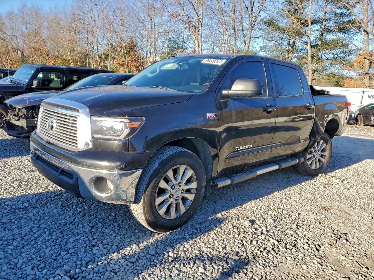 2013 TOYOTA TUNDRA