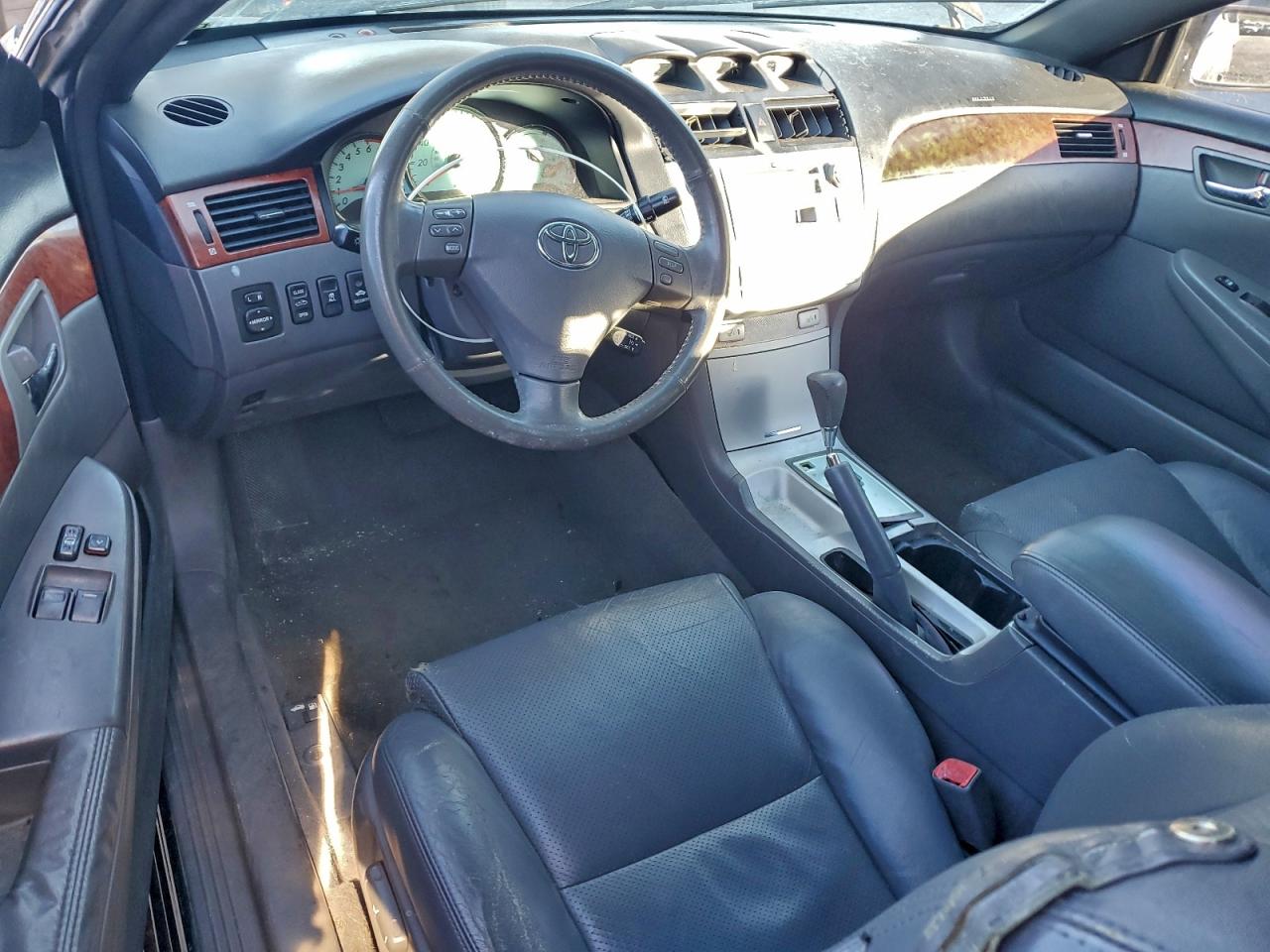 2006 TOYOTA CAMRY SOLARA SE photo 8