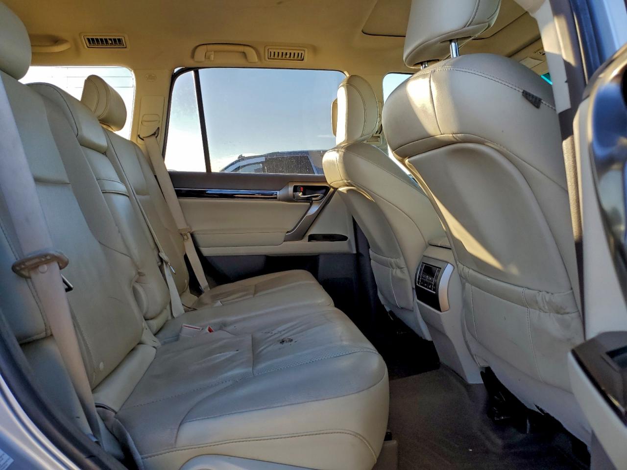 2015 LEXUS GX 460 photo 11