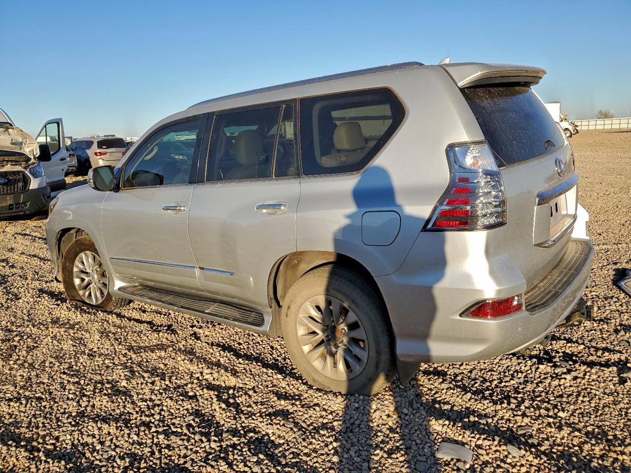 2015 LEXUS GX 460 photo 2