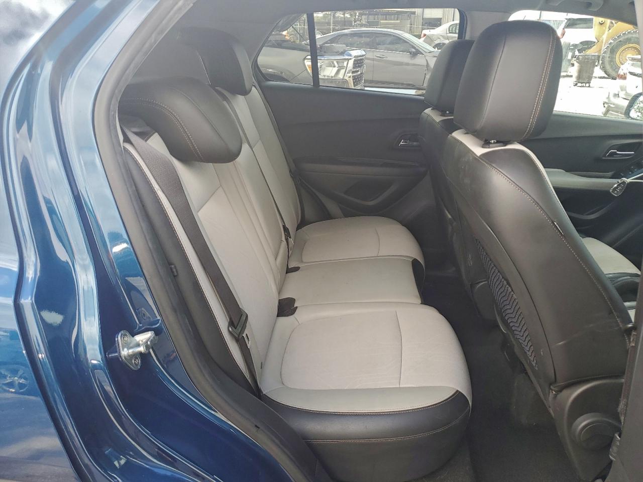 2020 CHEVROLET TRAX 1LT photo 11