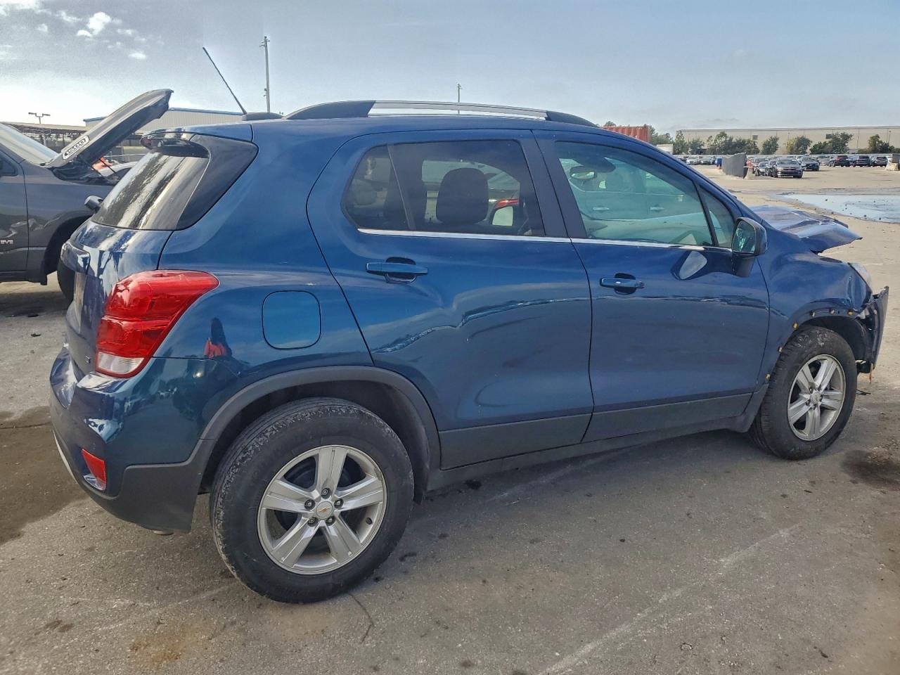 2020 CHEVROLET TRAX 1LT photo 3
