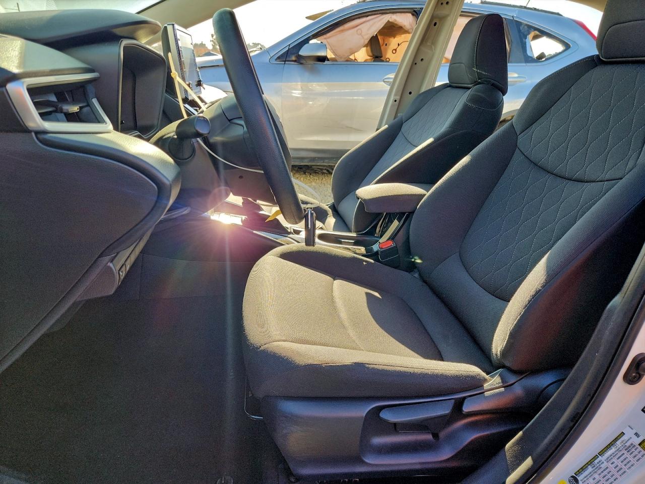 2020 TOYOTA COROLLA LE photo 7