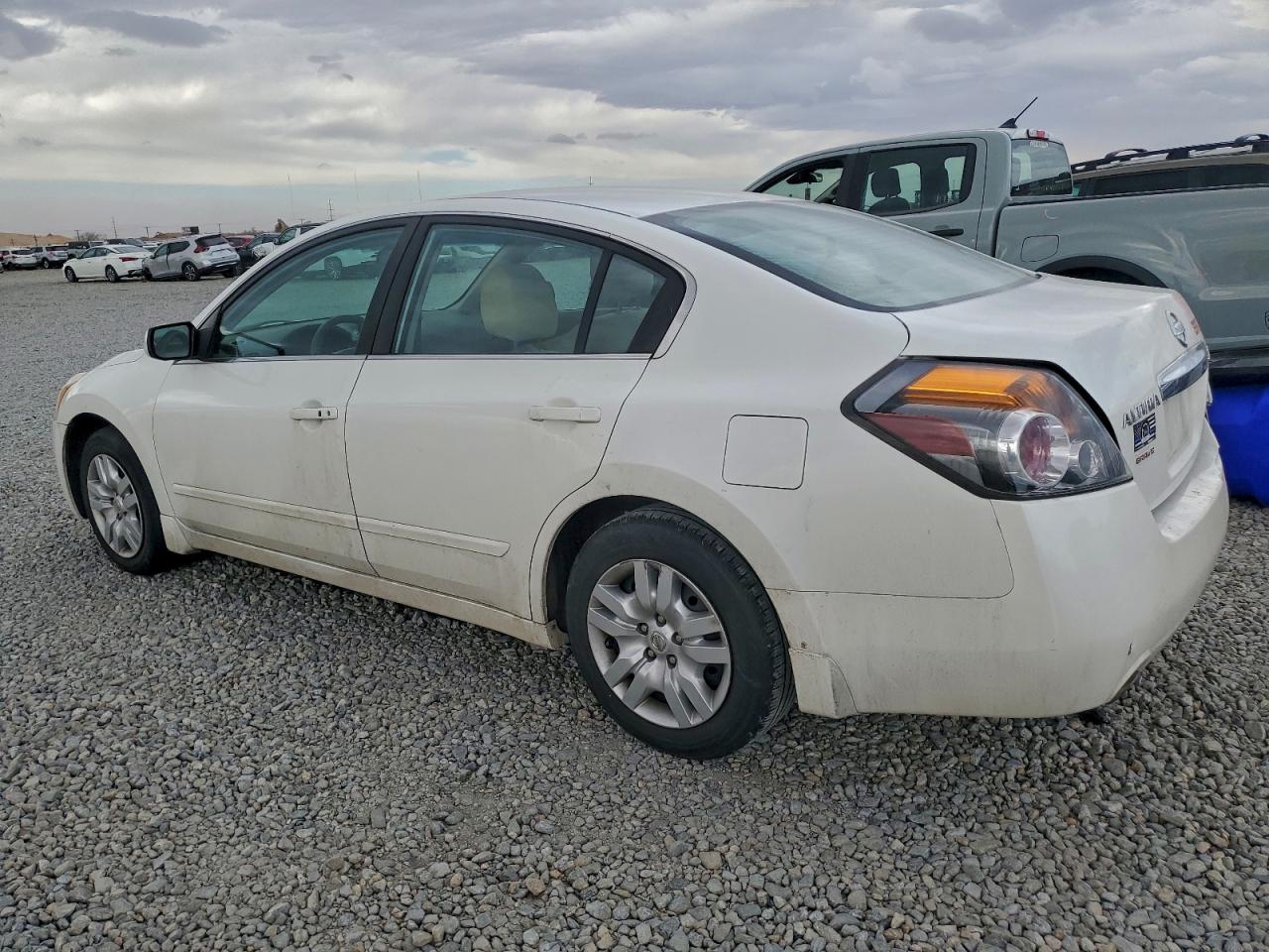 2012 NISSAN ALTIMA BASE photo 2