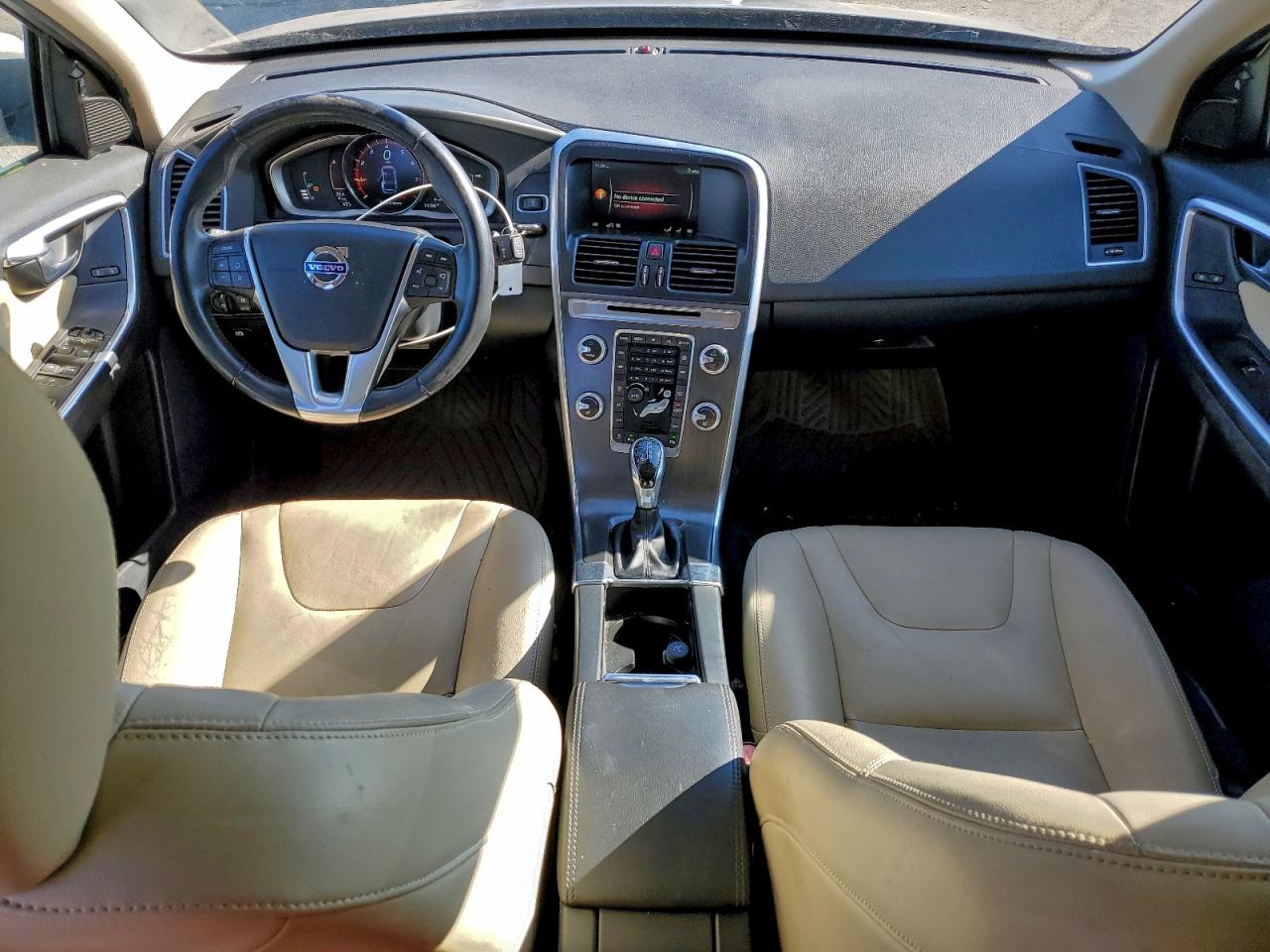 2016 VOLVO XC60 T5 PREMIER photo 8