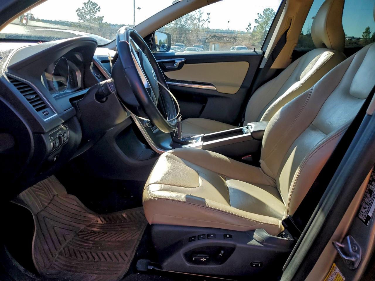 2016 VOLVO XC60 T5 PREMIER photo 7