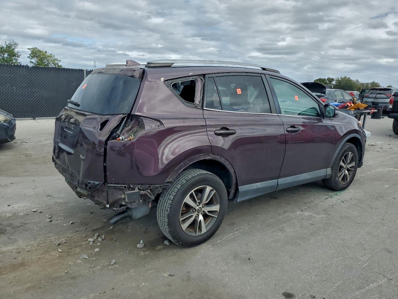2018 TOYOTA RAV4 ADVENTURE photo 3