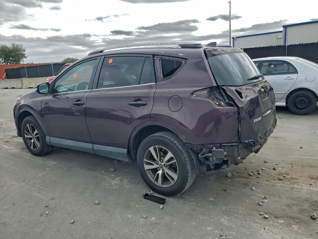 2018 TOYOTA RAV4 ADVENTURE photo 2