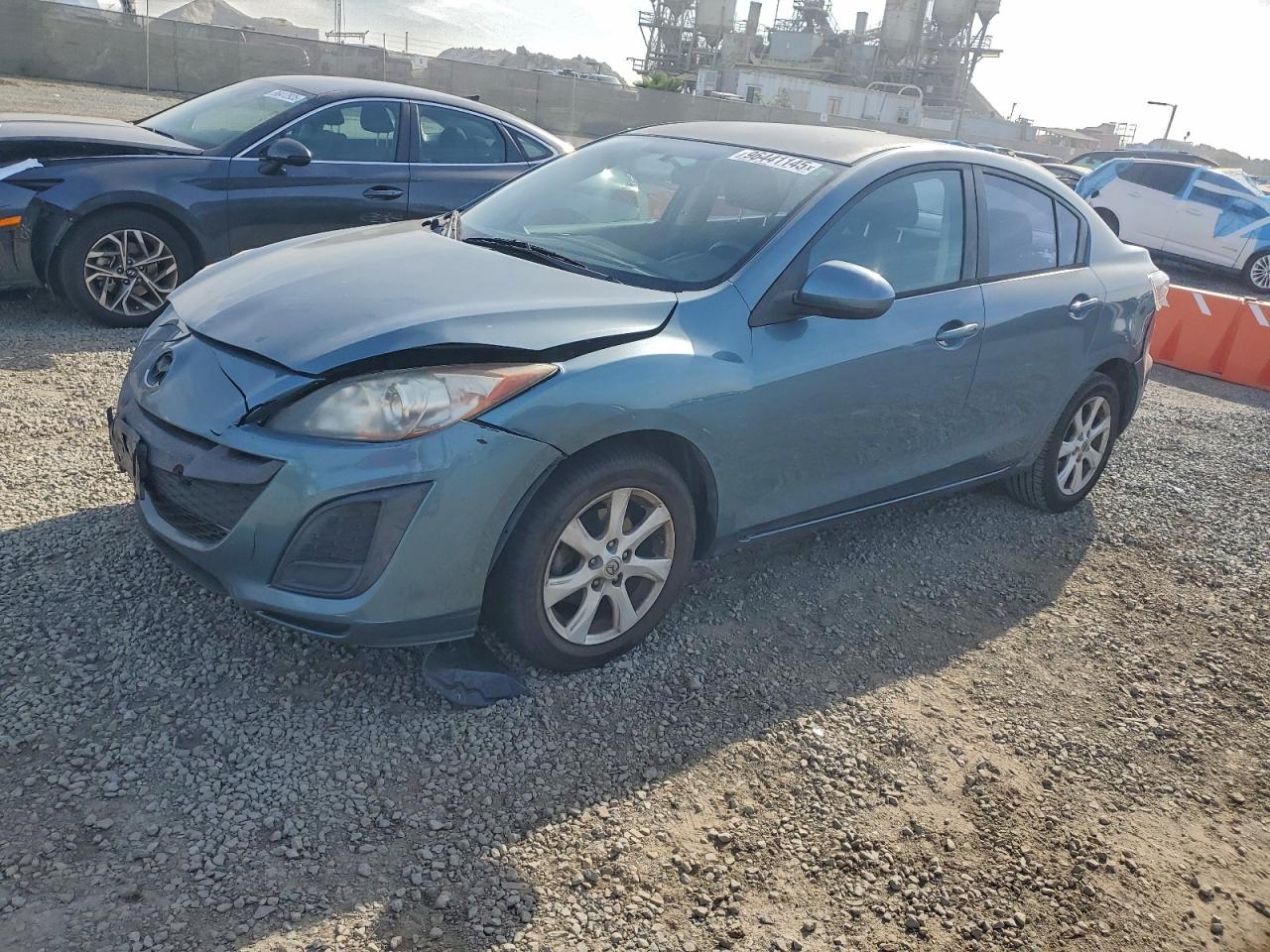 2010 MAZDA 3 I — FRONT END damage — photo 1