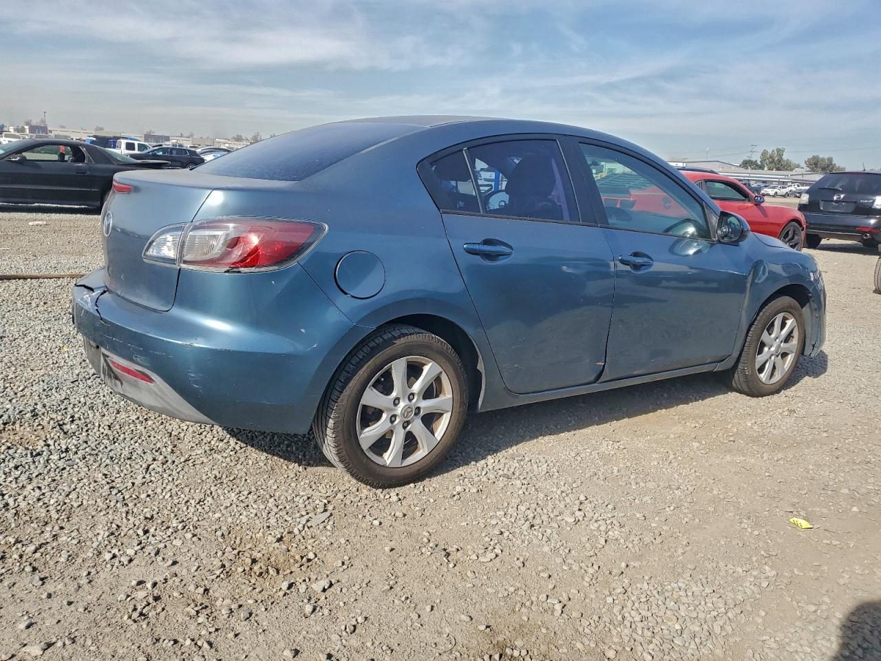 2010 MAZDA 3 I photo 3