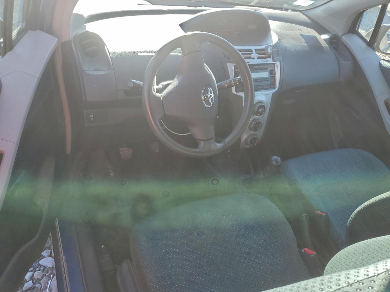 2008 TOYOTA YARIS photo 8
