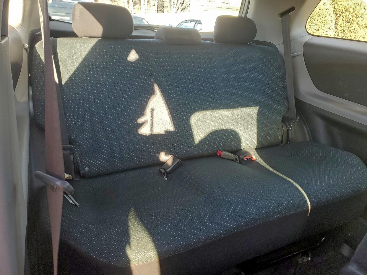 2008 TOYOTA YARIS photo 10