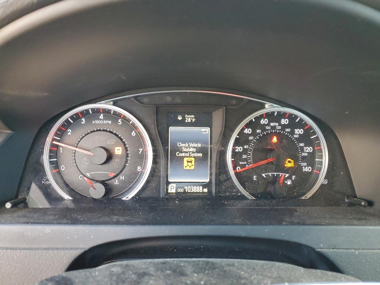 2016 TOYOTA CAMRY LE photo 9