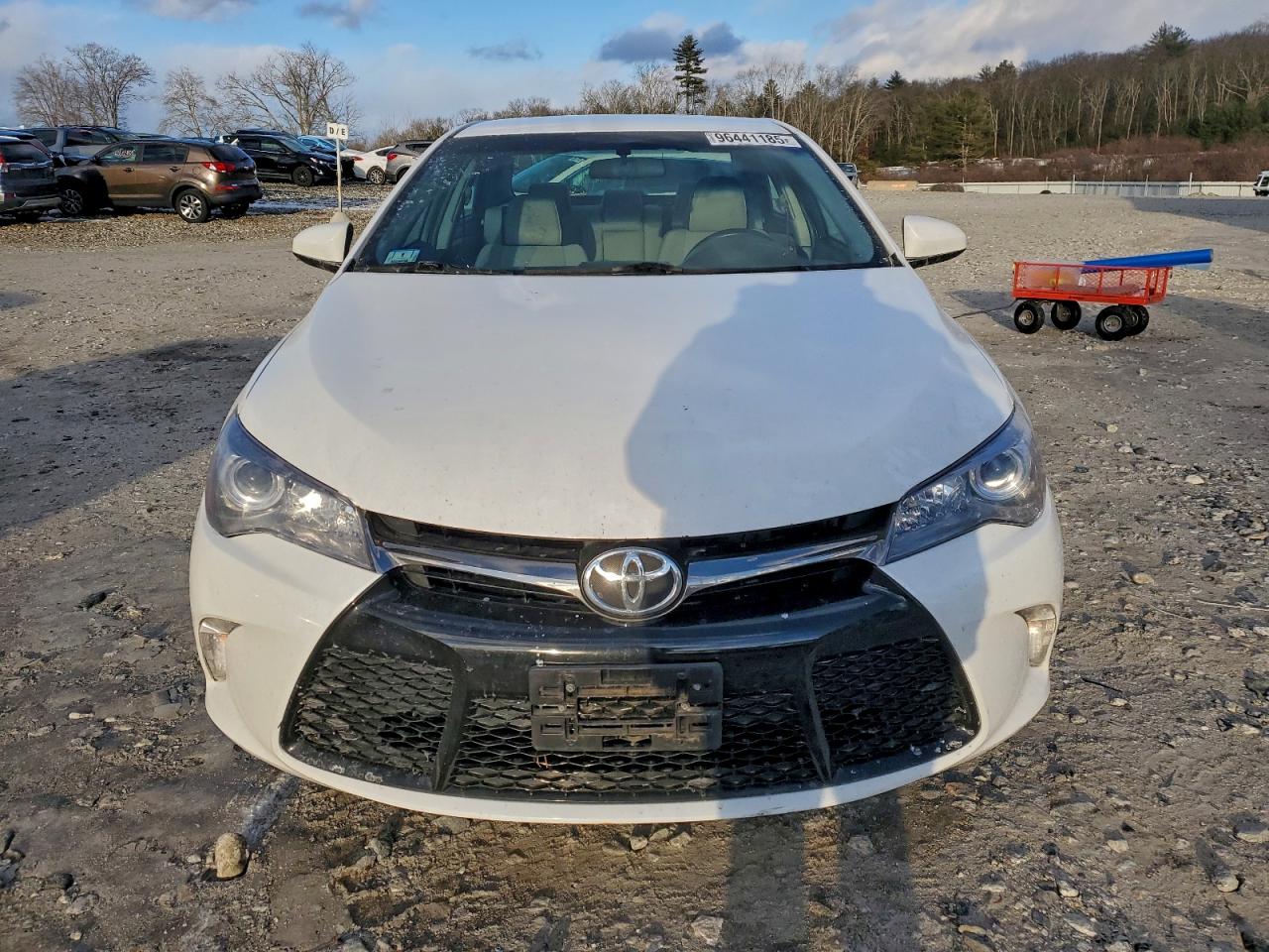 2016 TOYOTA CAMRY LE photo 5