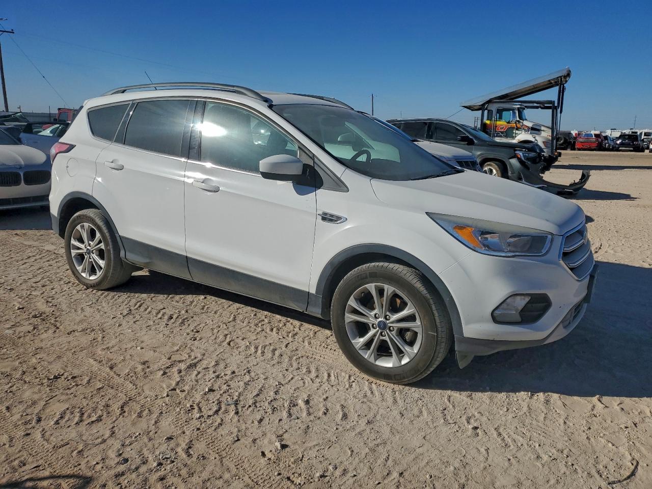 2018 FORD ESCAPE SE photo 4