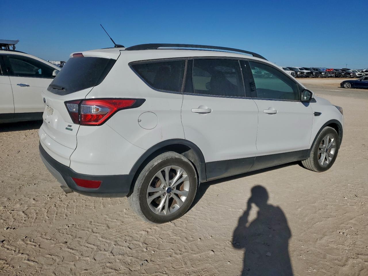 2018 FORD ESCAPE SE photo 3