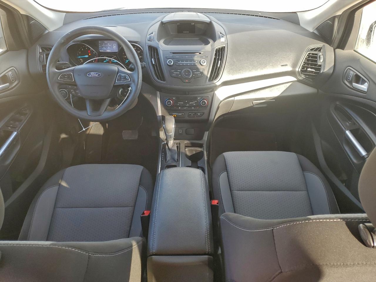 2018 FORD ESCAPE SE photo 8