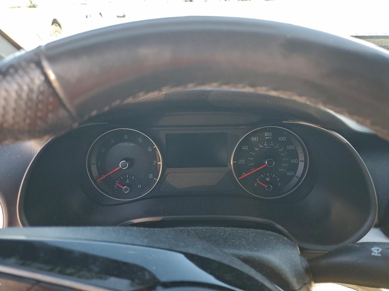 2023 KIA FORTE GT LINE photo 9