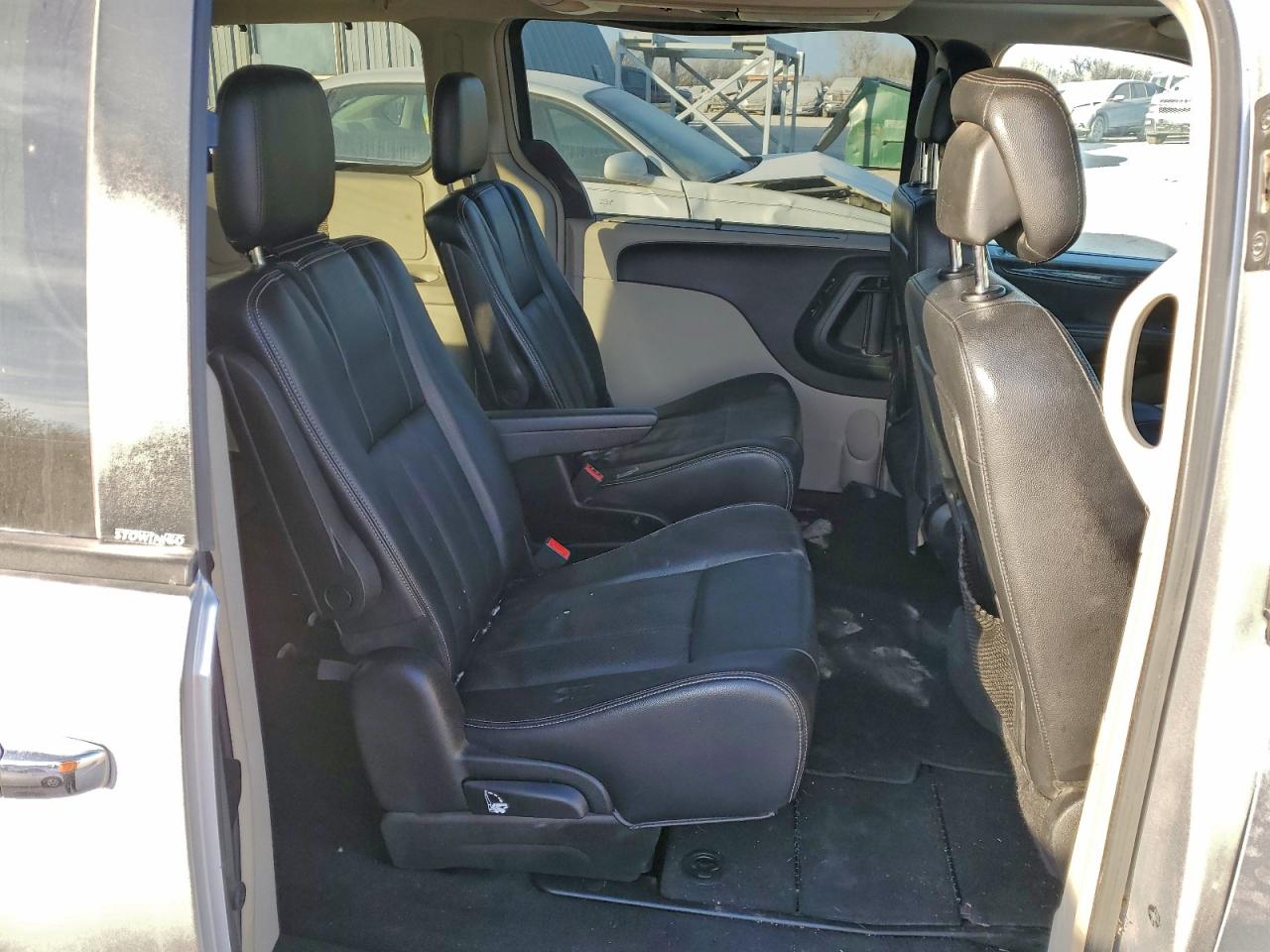 2012 CHRYSLER TOWN & COUNTRY photo 10