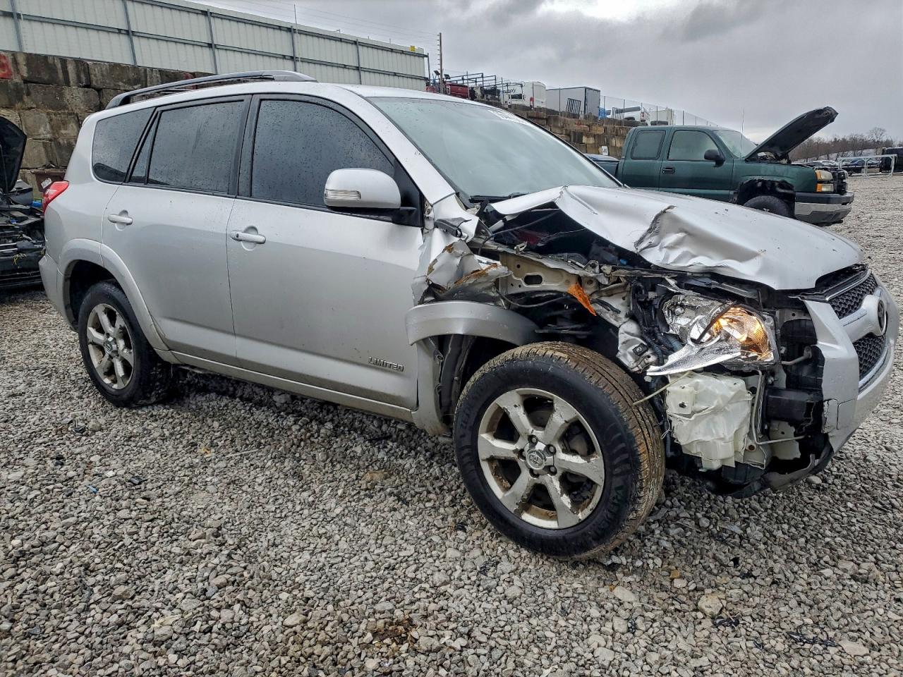 2009 TOYOTA RAV4 LIMITED photo 4