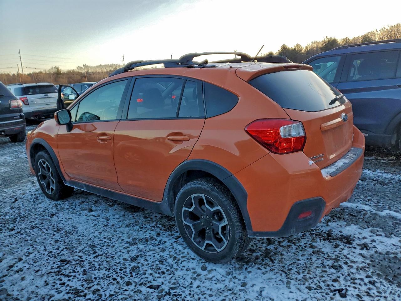 2013 SUBARU XV CROSSTREK 2.0 PREMIUM photo 2