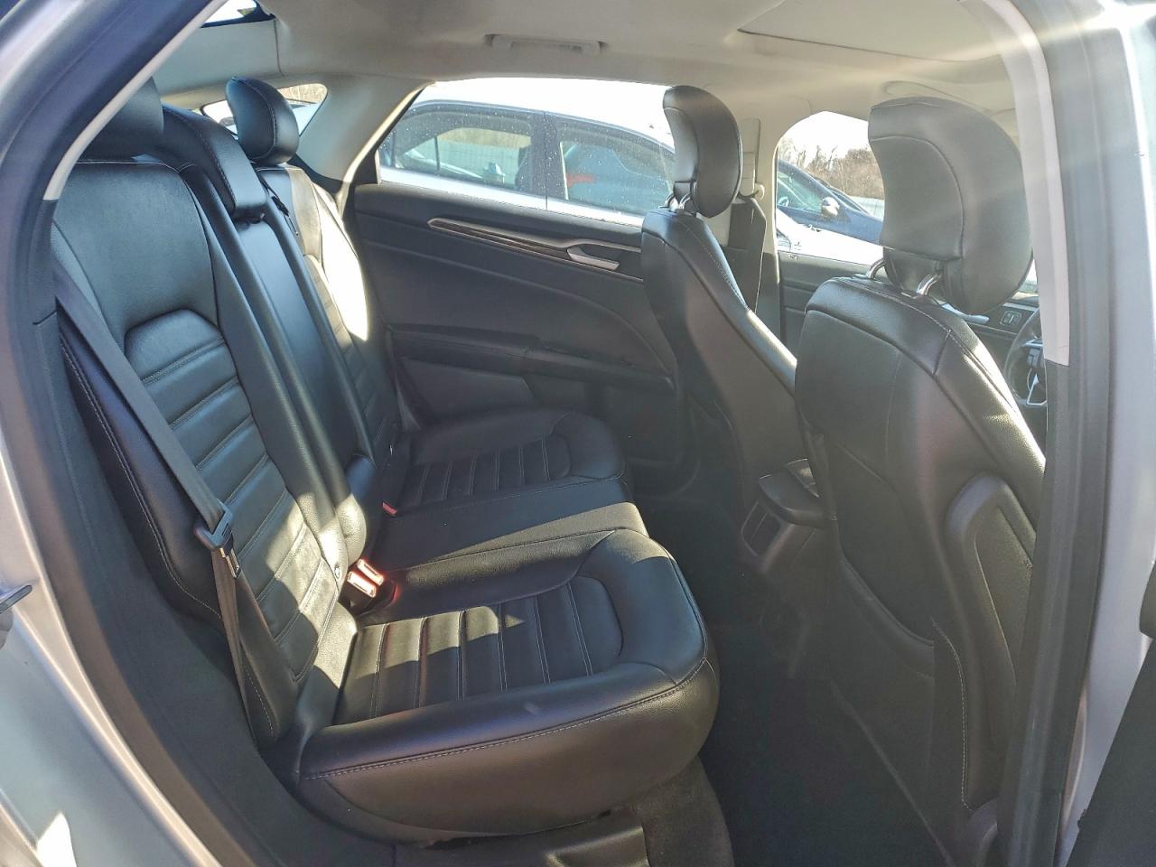 2014 FORD FUSION SE photo 10