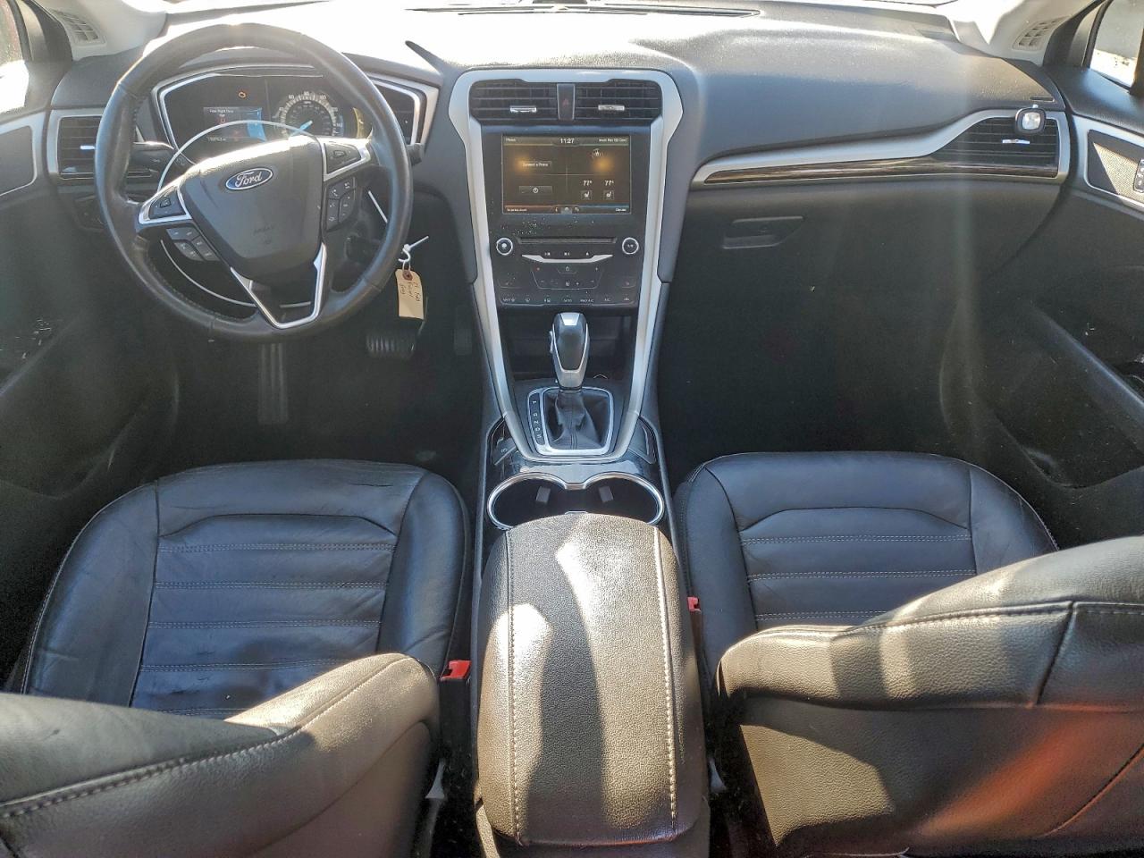 2014 FORD FUSION SE photo 8