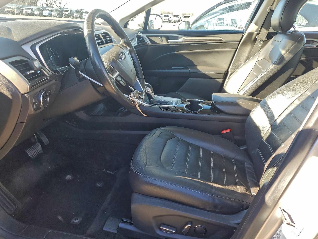 2014 FORD FUSION SE photo 7