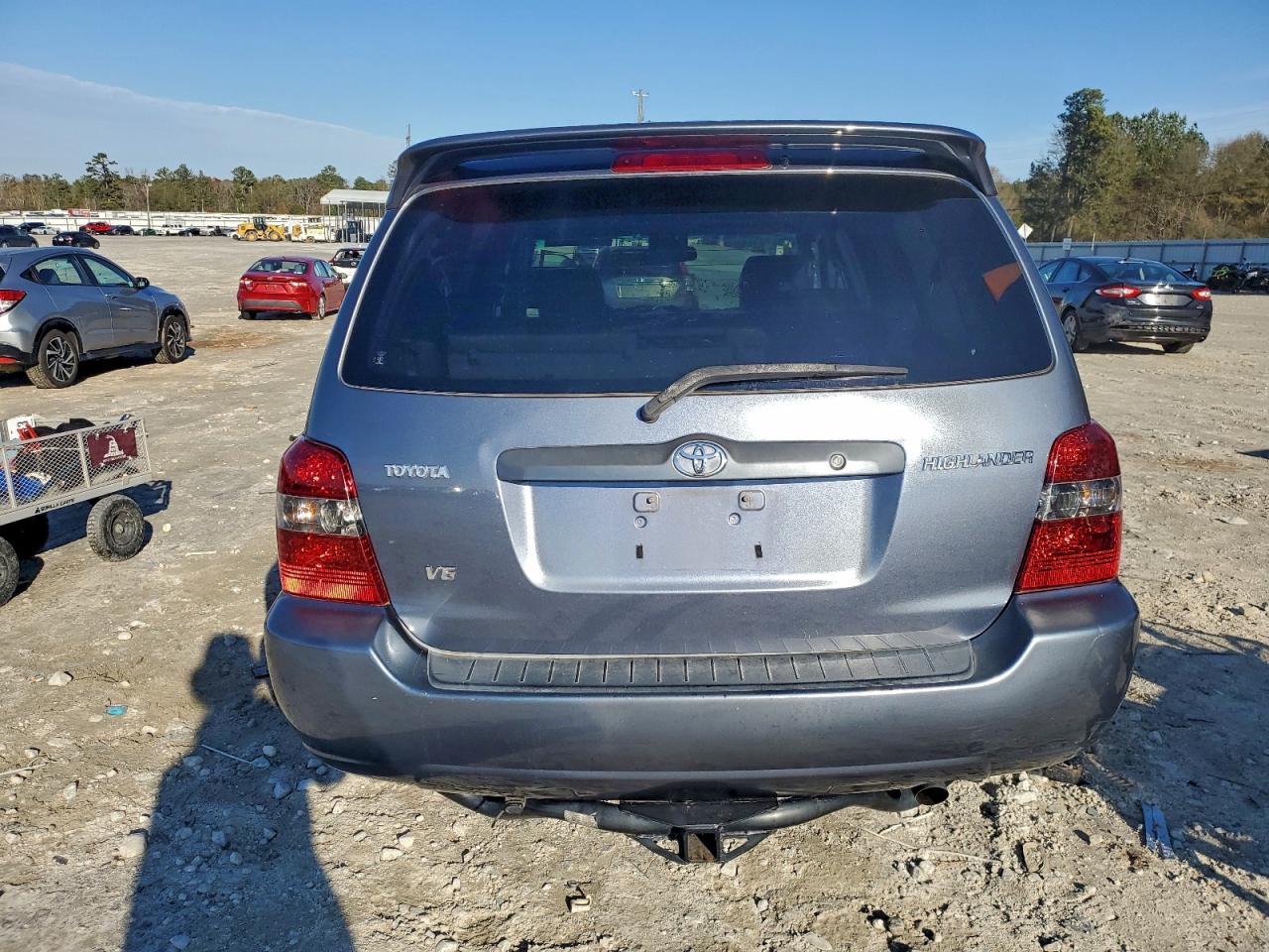 2004 TOYOTA HIGHLANDER BASE photo 6