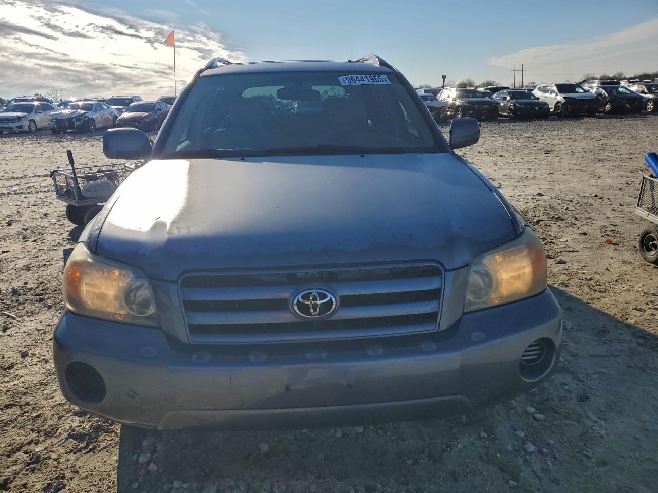 2004 TOYOTA HIGHLANDER BASE photo 5
