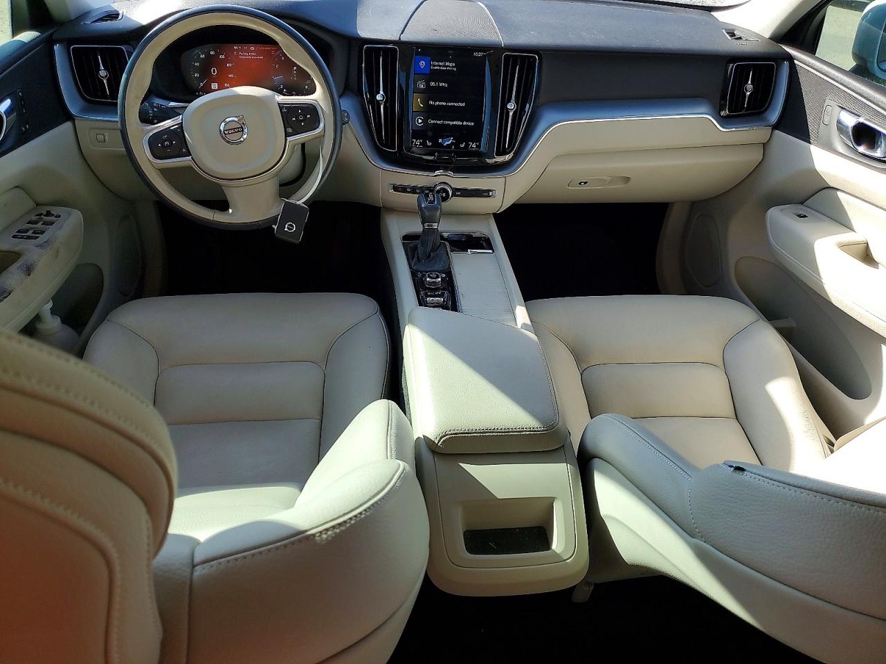 2020 VOLVO XC60 T5 MOMENTUM photo 22