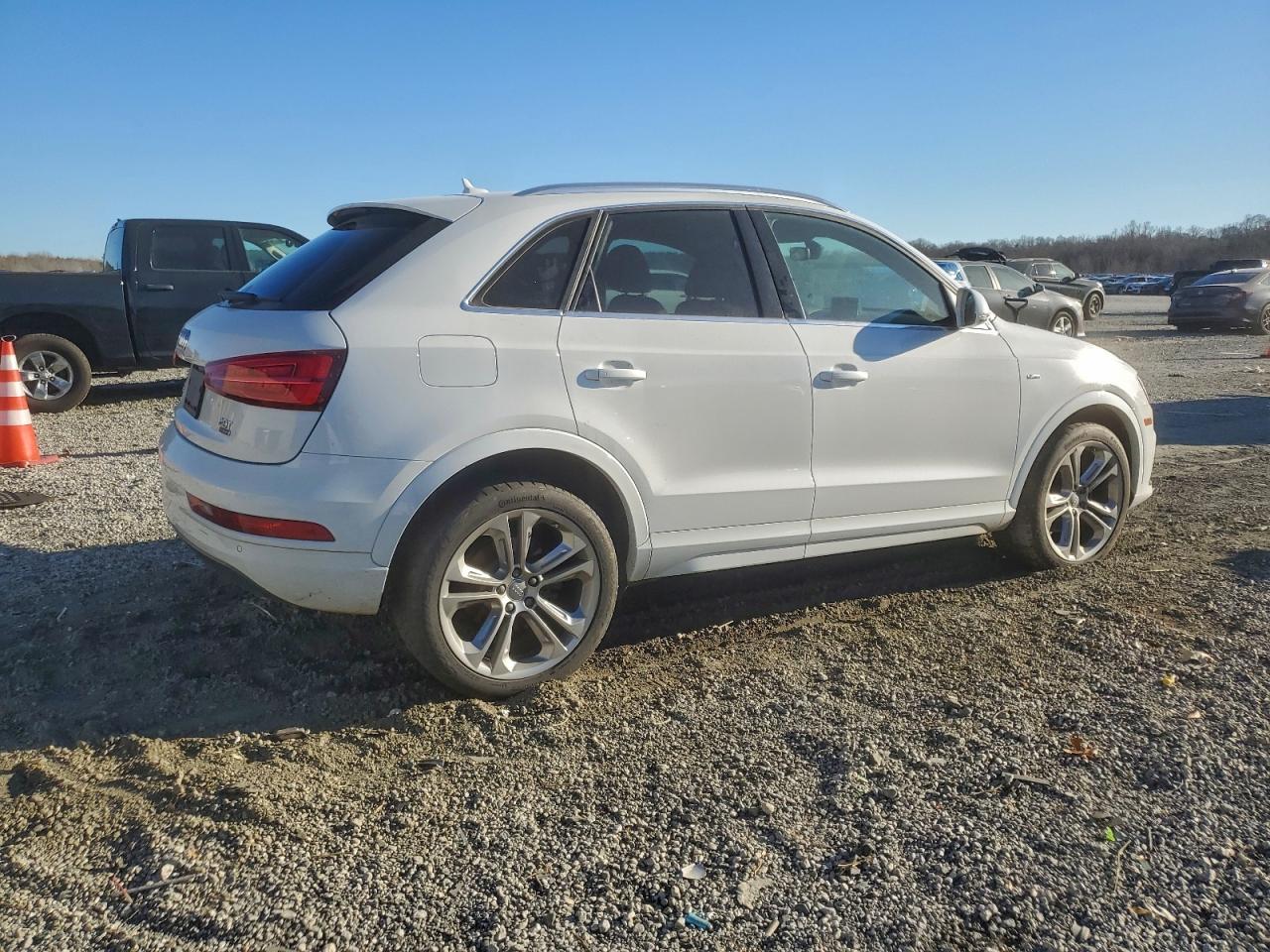 2018 AUDI Q3 PREMIUM PLUS photo 3