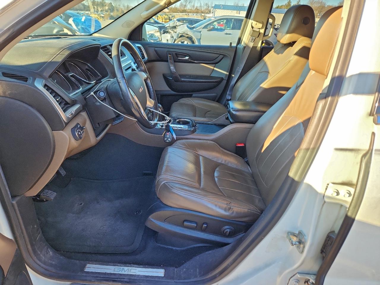 2015 GMC ACADIA SLT-2 photo 7