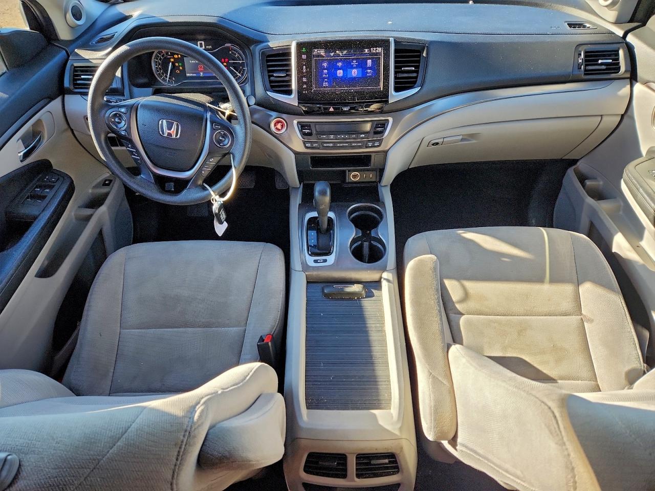 2016 HONDA PILOT EX photo 8