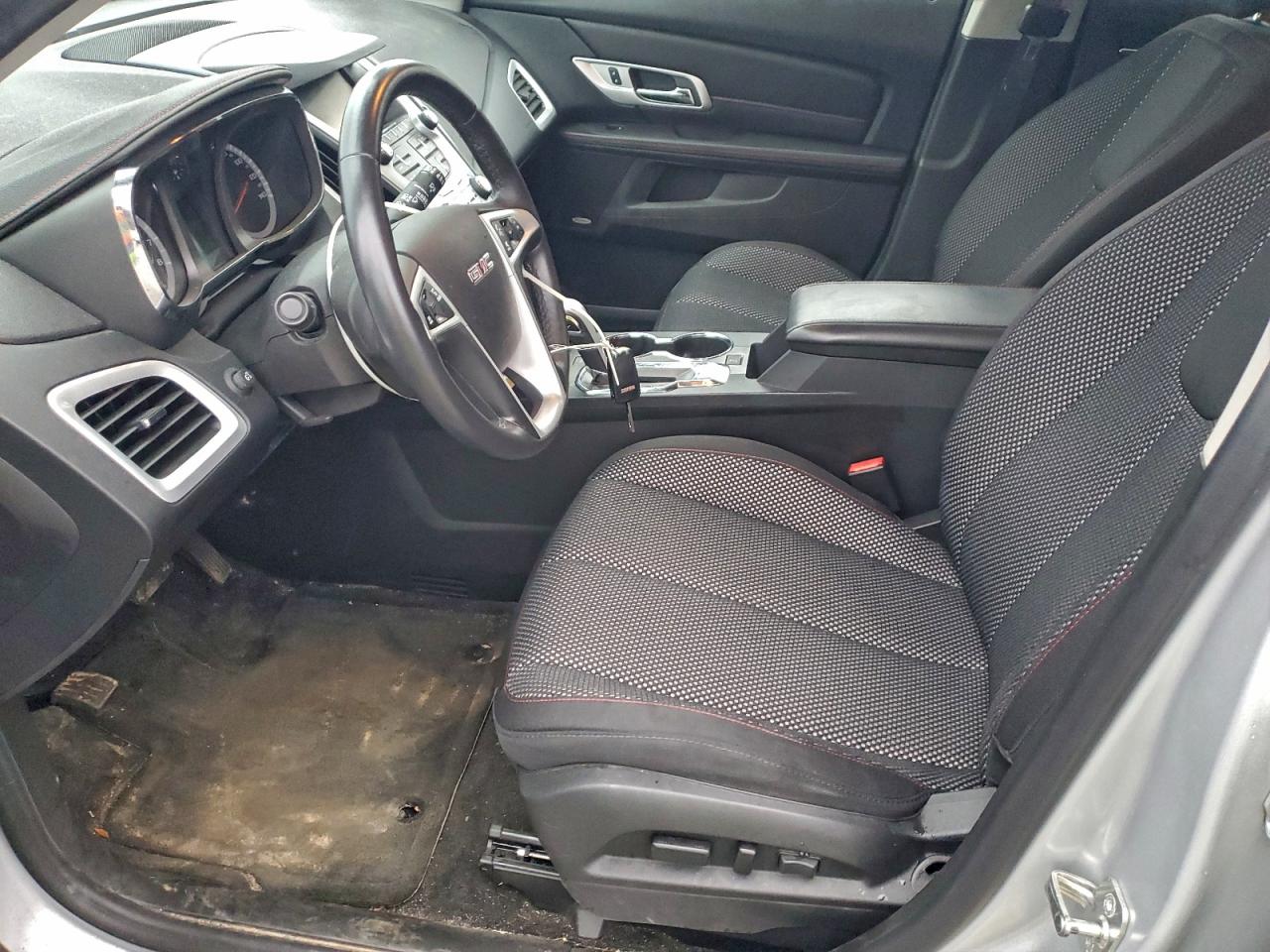 2015 GMC TERRAIN SLE photo 7