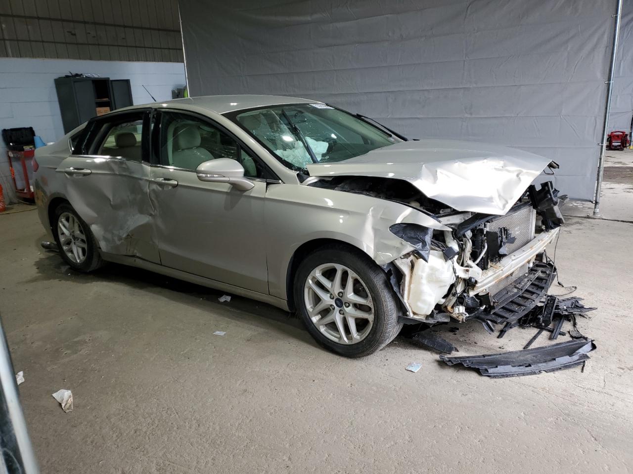 2016 FORD FUSION SE photo 4